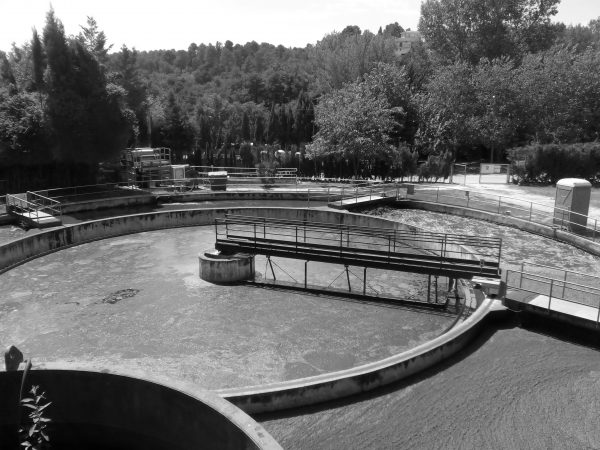 Estación de depuración de aguas residuales en Aiguaviva Parc